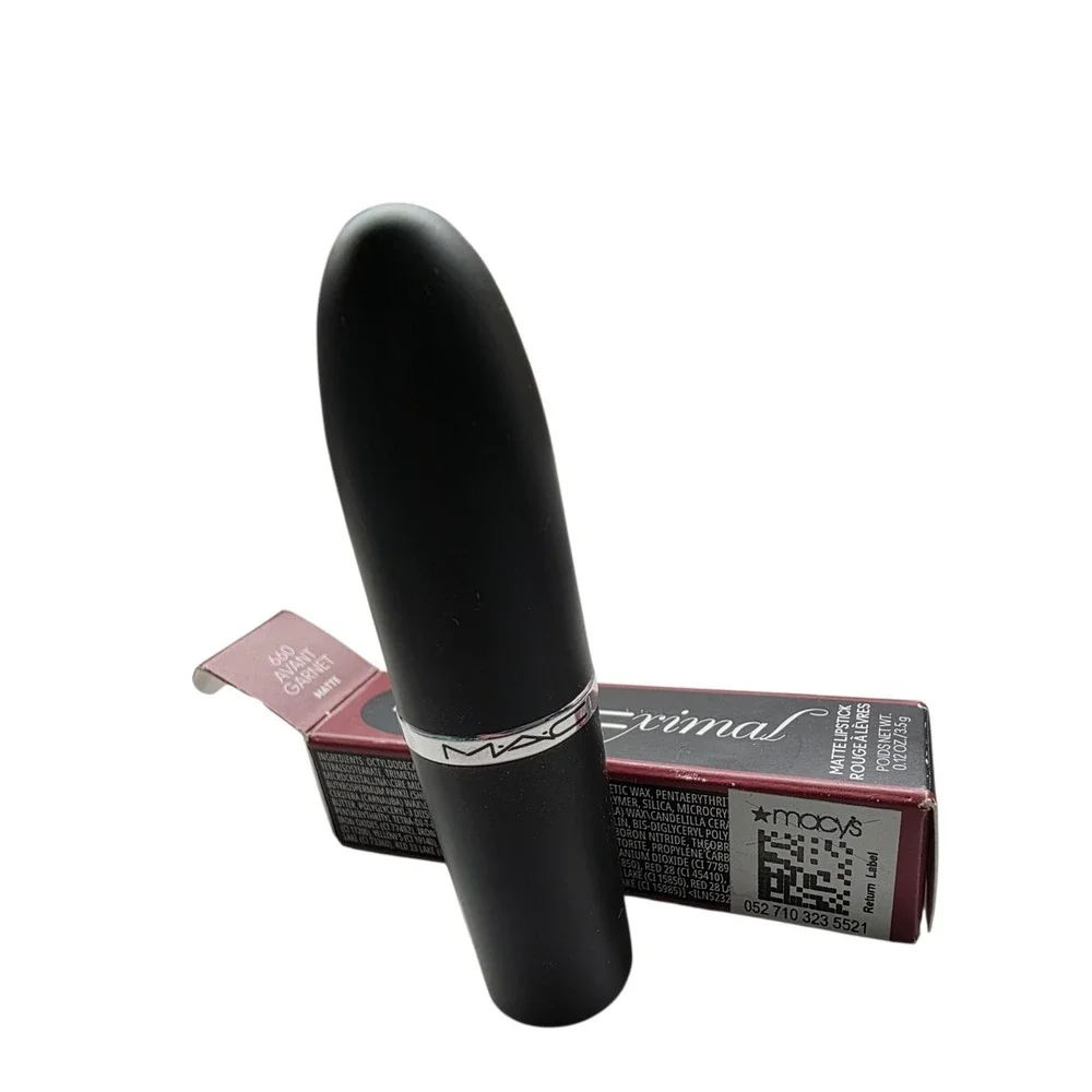 MAC Macximal Silky Matte Lipstick 660 Avant Garnet